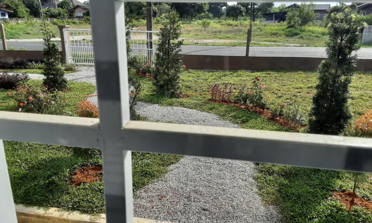 Villa Hijau Guest House Kampong Sura Tengah Kültér fotó